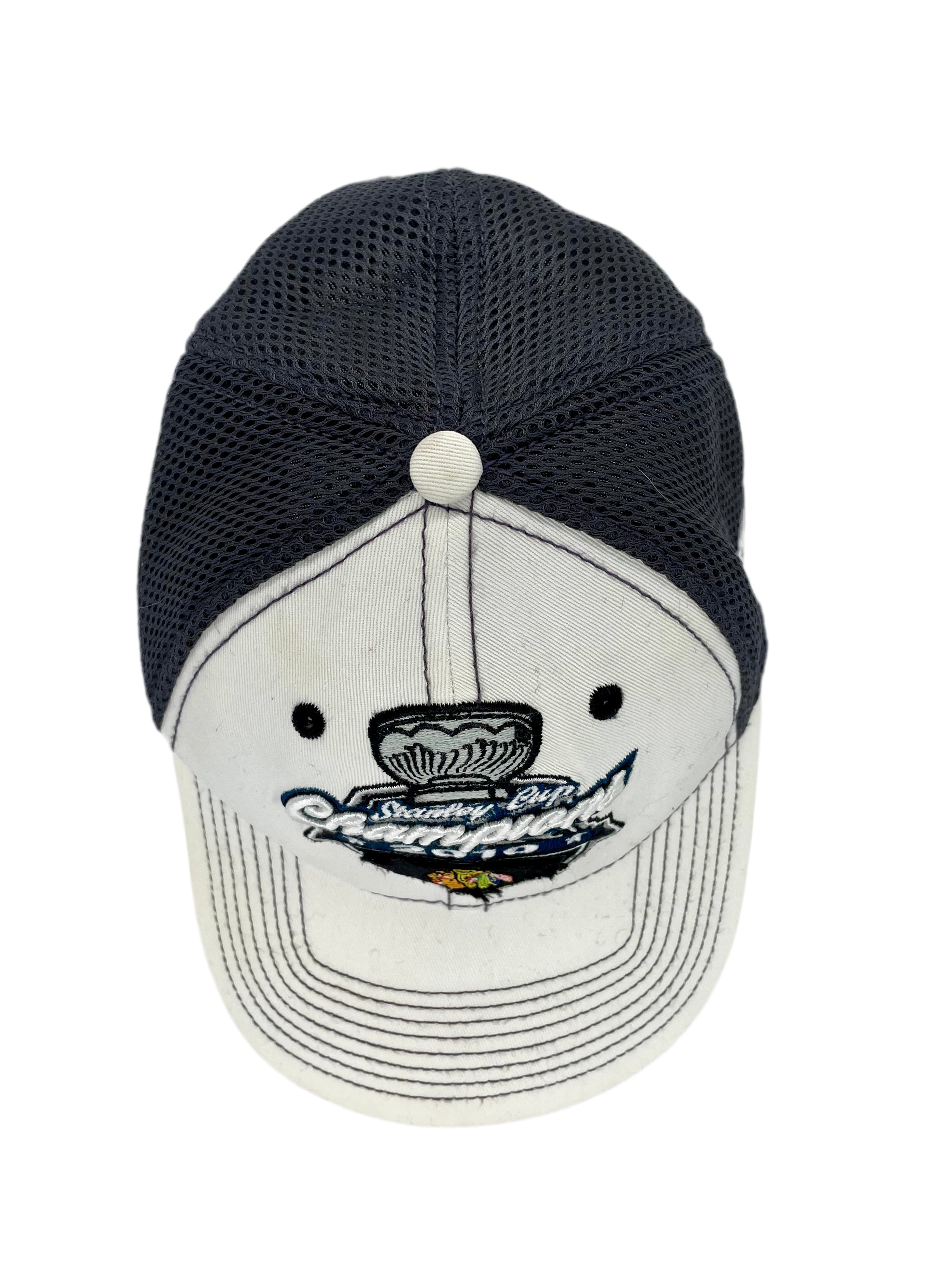 New Era Fitted Mash Cap Stanley Cup Champion 2010 Chicago Blackhawks Weiß/Schwarz
