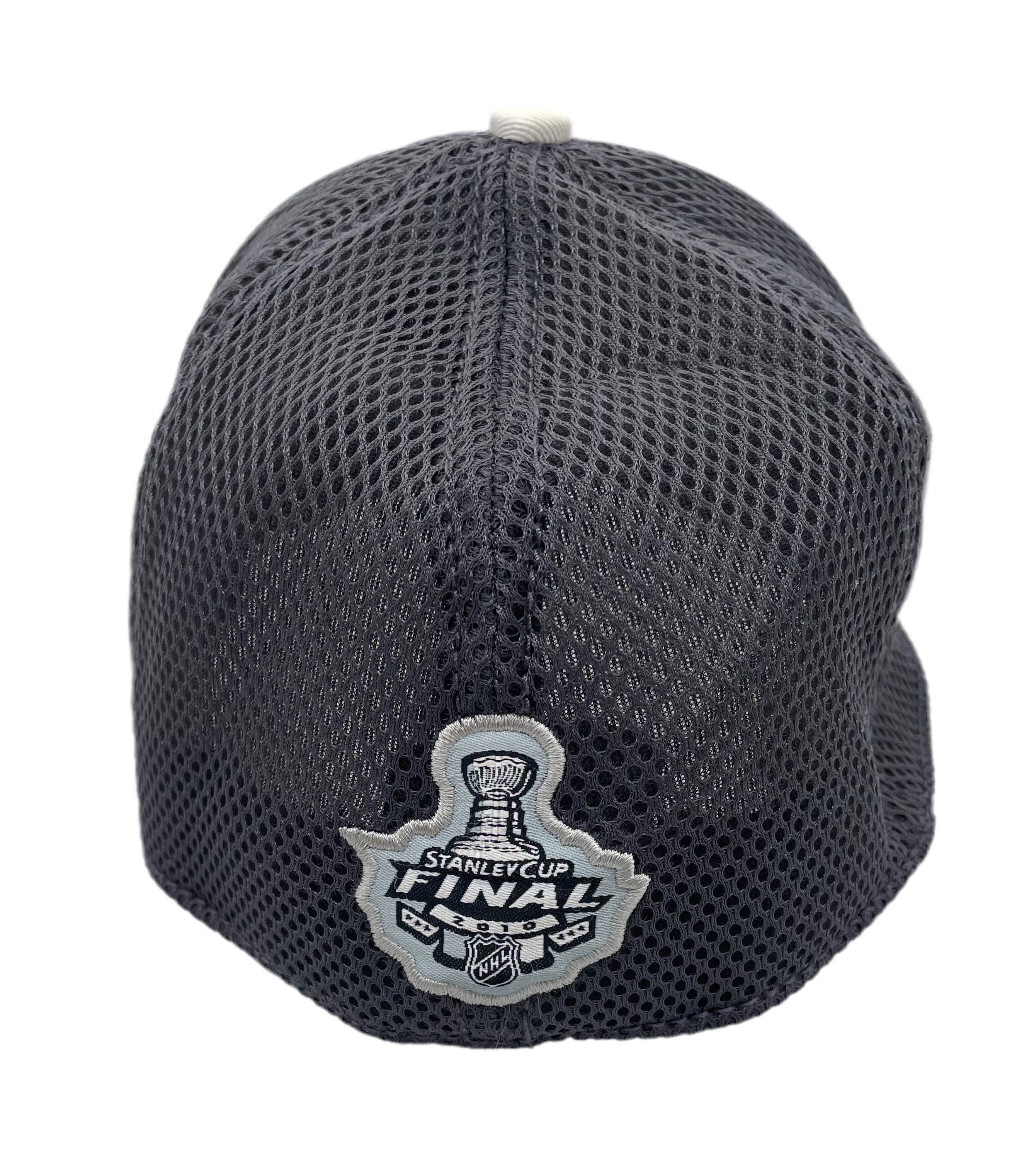 New Era Fitted Mash Cap Stanley Cup Champion 2010 Chicago Blackhawks Weiß/Schwarz