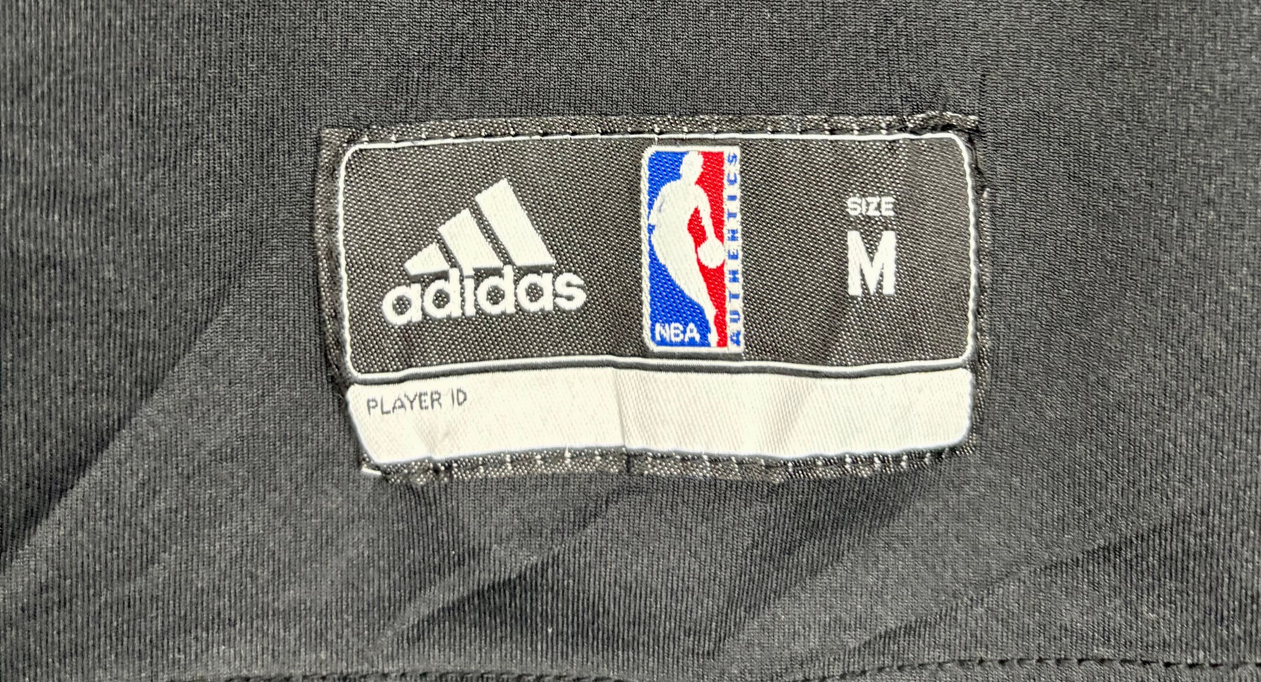 Adidas NBA Chicago Bulls Jersey #1 Derrick Rose Schwarz Größe M Kinder