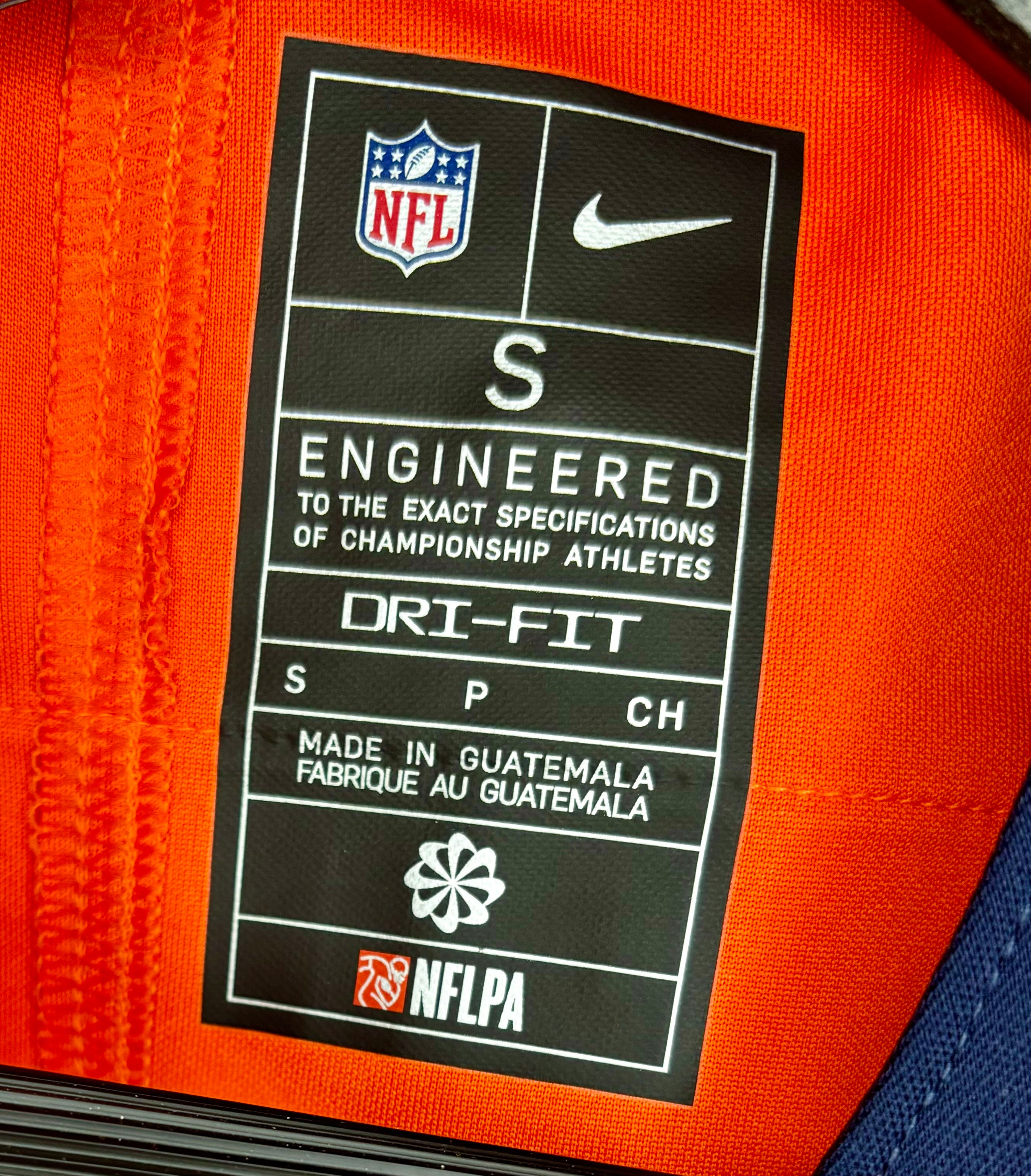 Nike NFL Denver Broncos Jersey #3 Russel Wilson Orange Größe S Neu