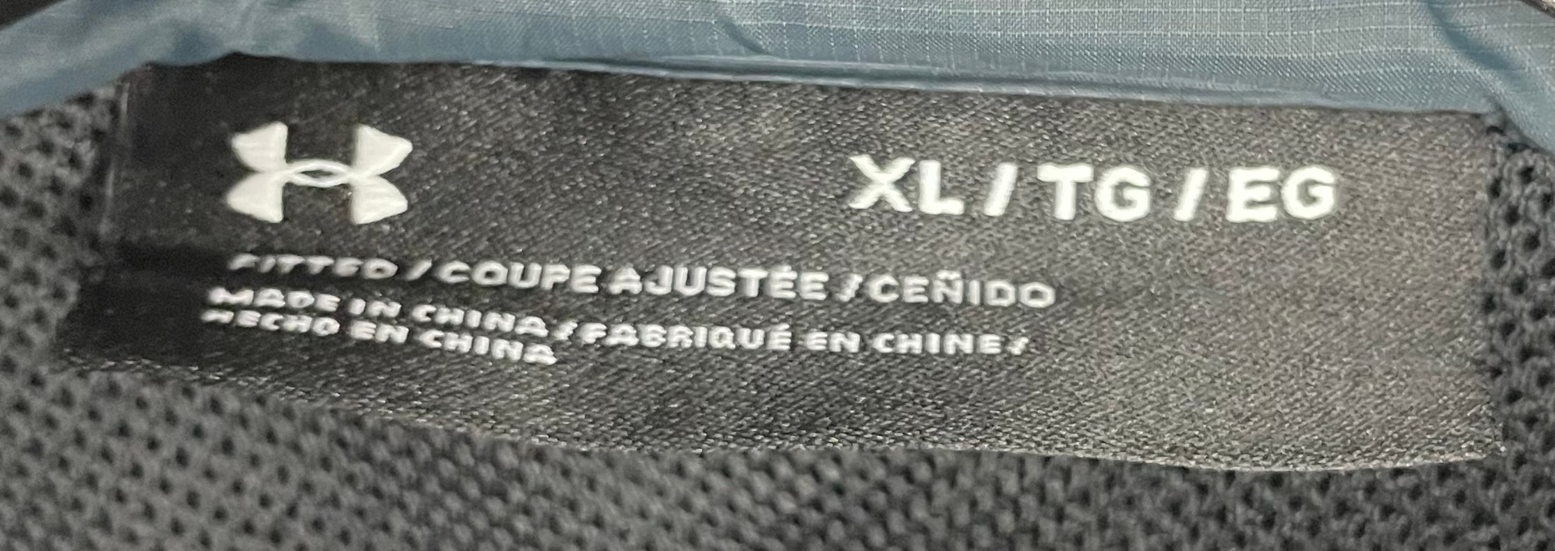 Under Armour Regenjacke Sydney FC Dunkelblau Größe XL