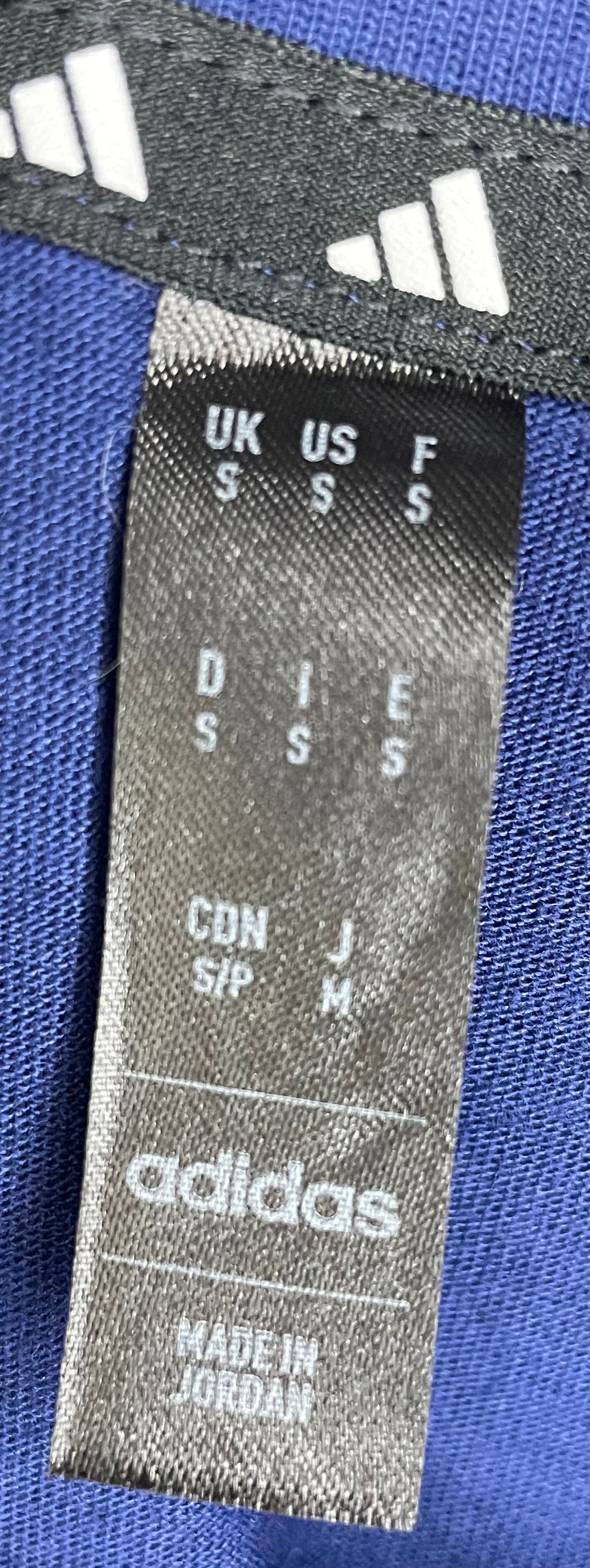 Adidas Basic T-Shirt Blau Größe S