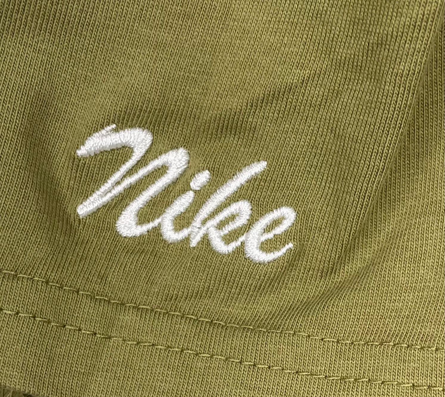 Nike T-Shirt Blood Sweat Baskatball Khaki Größe XXL