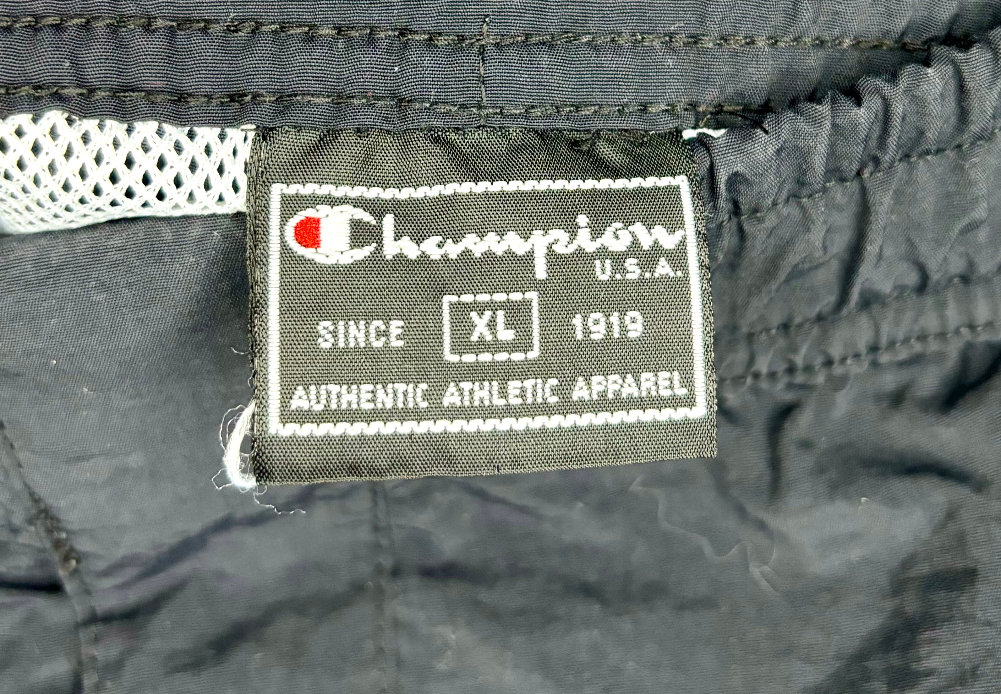 Champion Vintage Shorts Schwarz Größe XL