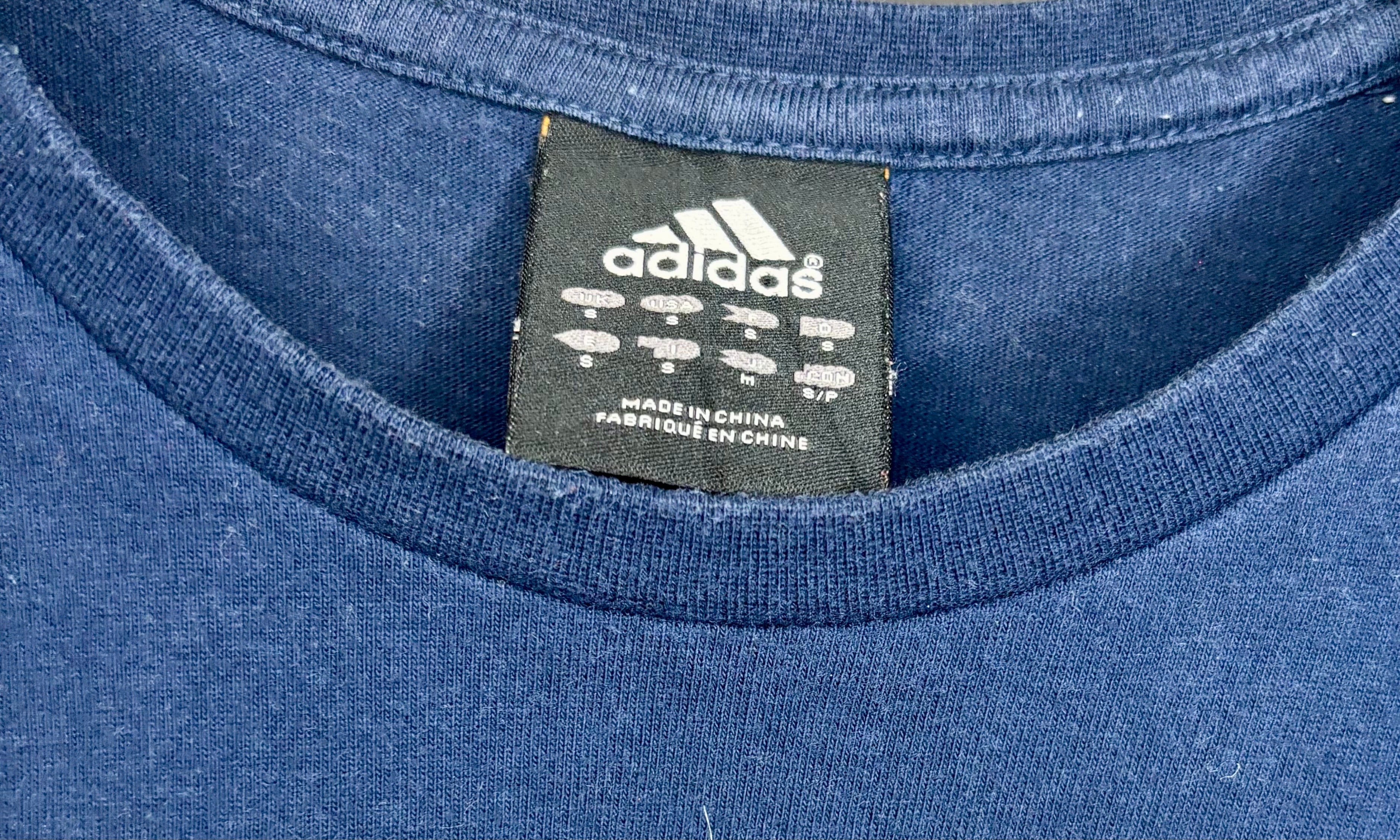 Adidas Vintage Nothing Is Impossible T-Shirt Blau Größe S