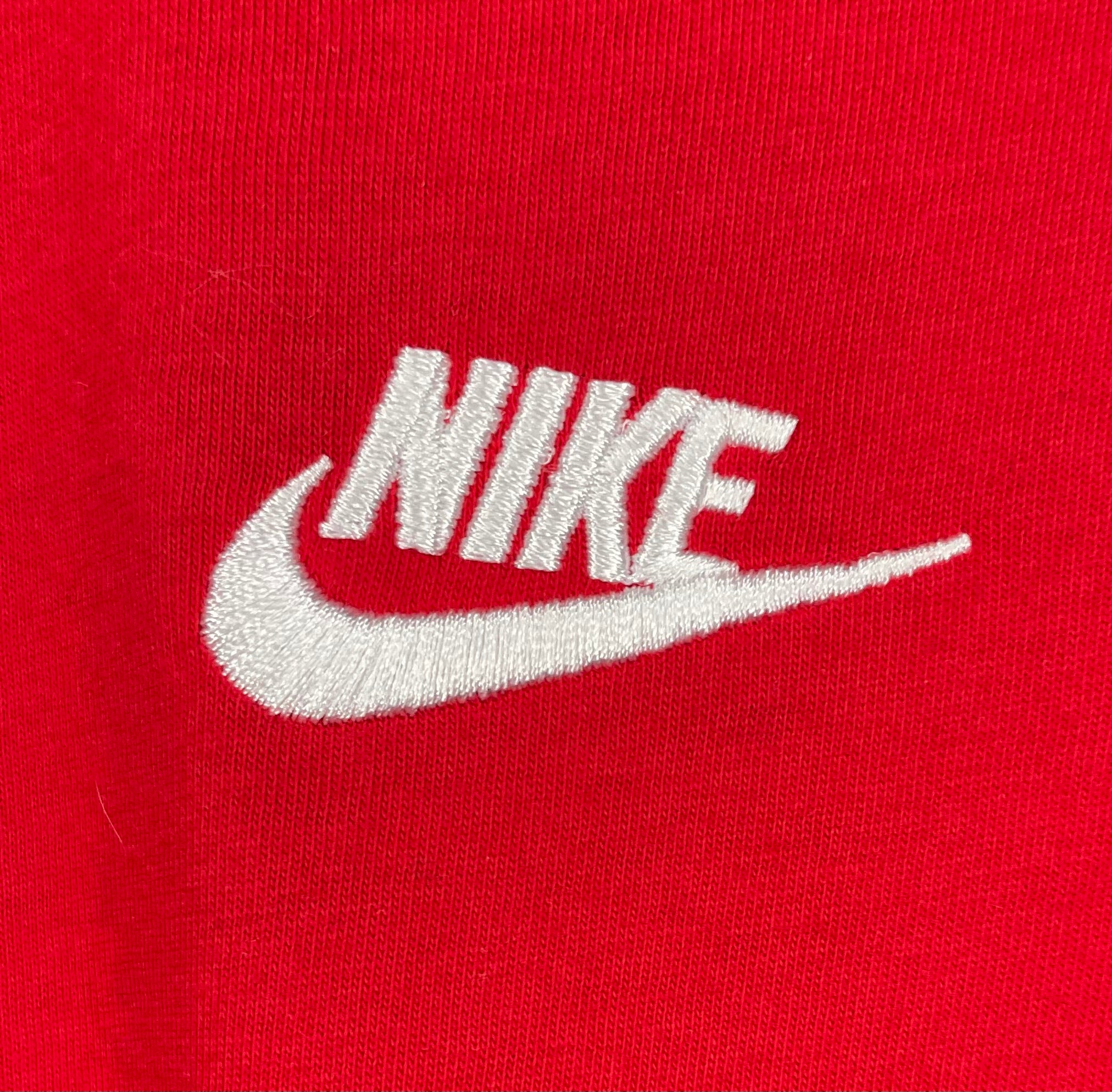 Nike T-Shirt Bestickt Rot Größe L