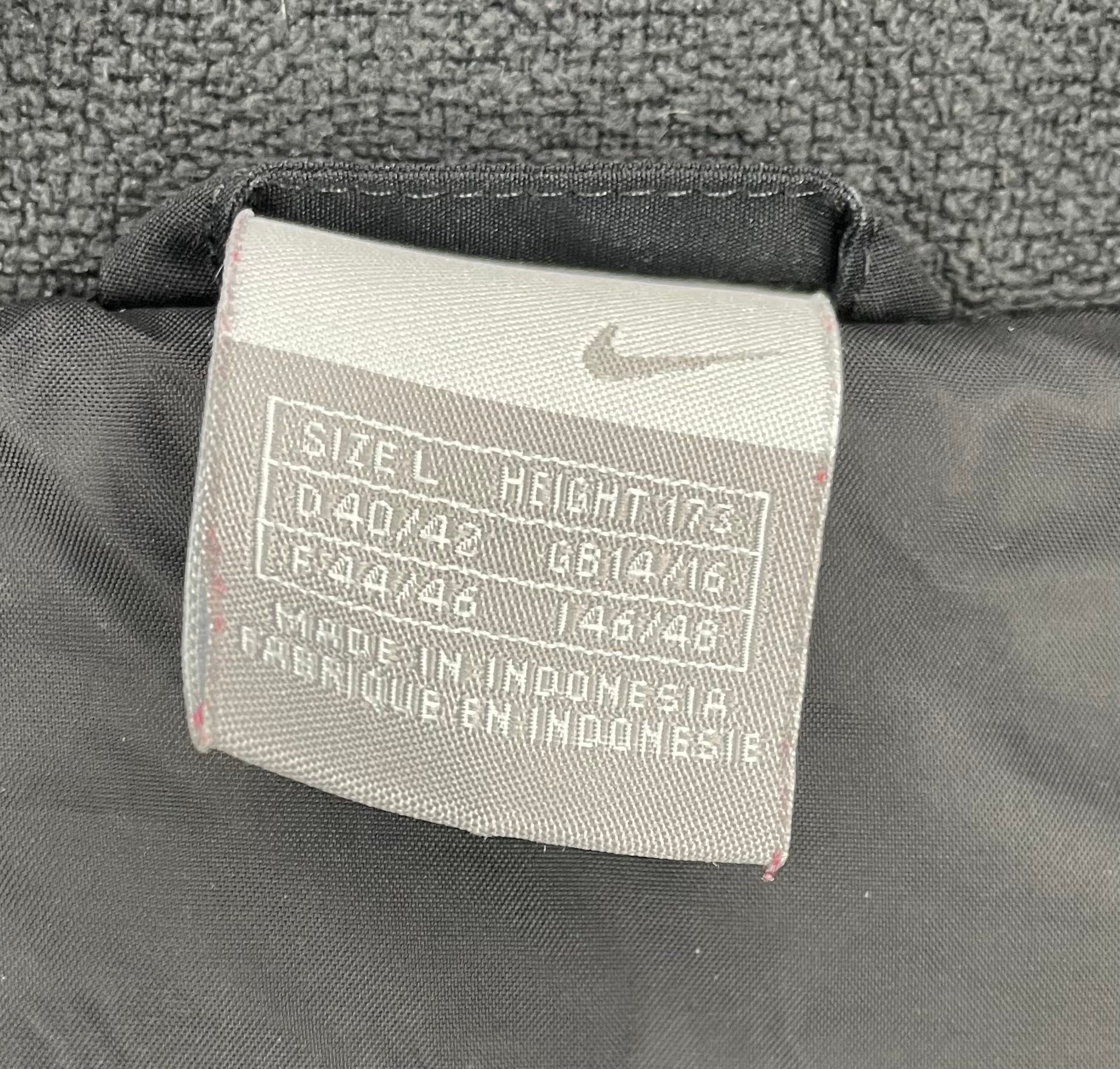 Nike Vintage Winterjacke Schwarz Größe L Kinder