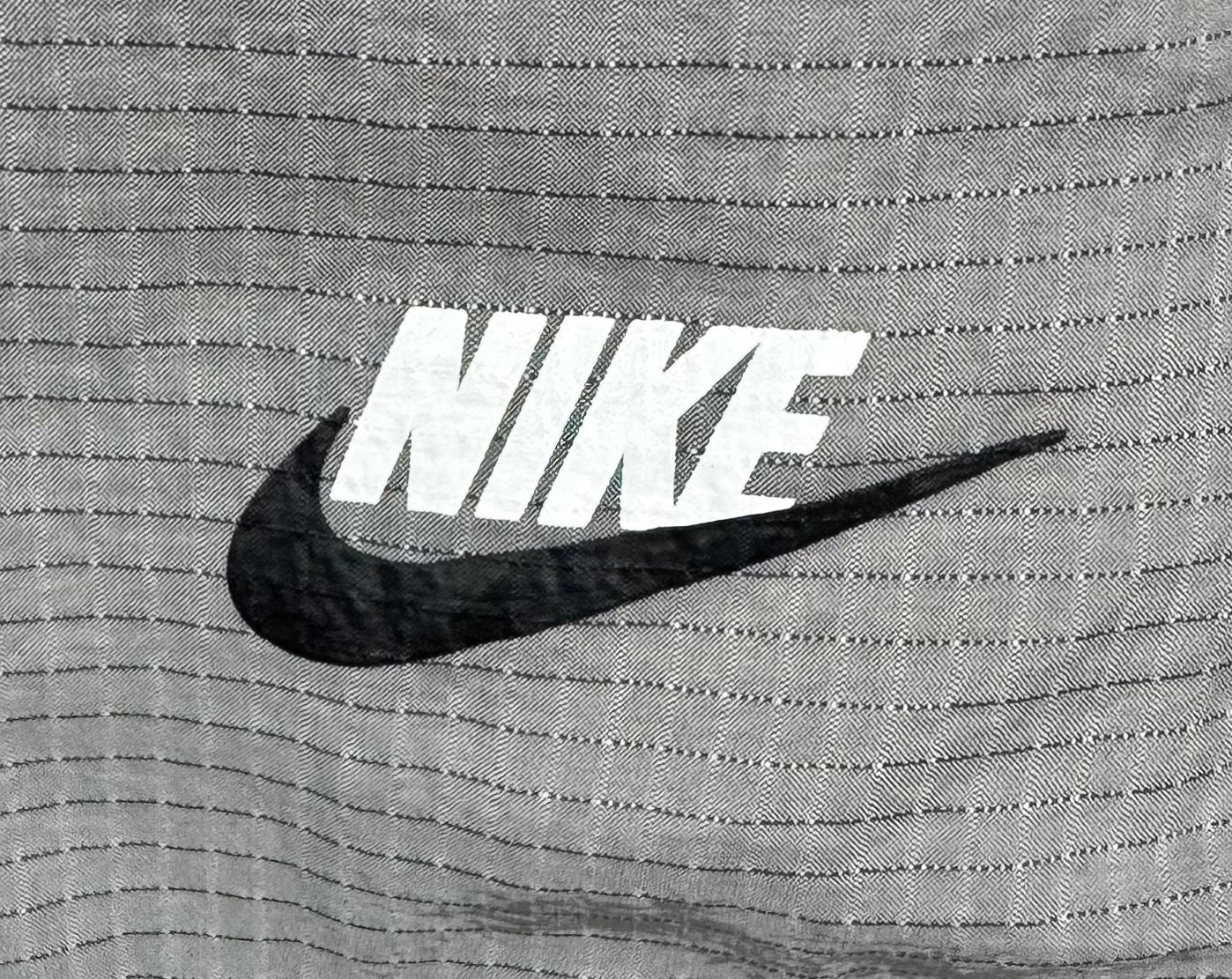 Nike Vintage Bomberjacke Grau/Off-White Größe M